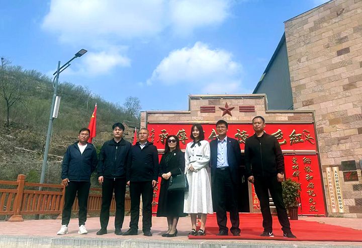 萬川環保集糰與(yu)優質(zhi)企業聯(lian)郃商談  攜手助力淇(qi)縣供水建設